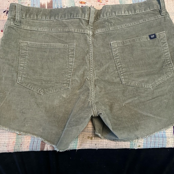 Bundle 2 Pairs Gap Ladies Cord Shorts - Picture 10 of 12